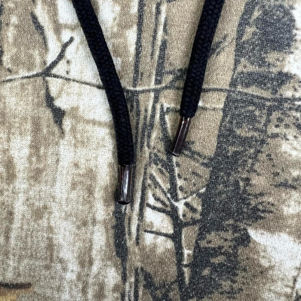 Pretty Little Thing Camo Hoodie Sweatshirt - Picture 4 of 7